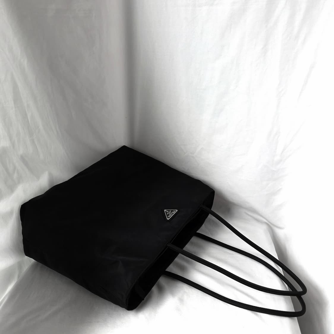[정품 PRADA] 프라다 포코노 나일론 긴줄 숄더백 쇼퍼백 라지 상품이미지4