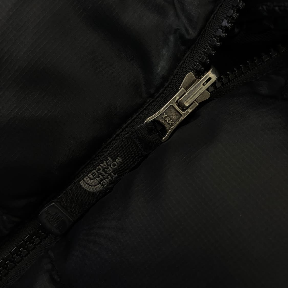 Thenorthface  노스페이스 블랙 눕시 700 다운패딩 상품이미지5