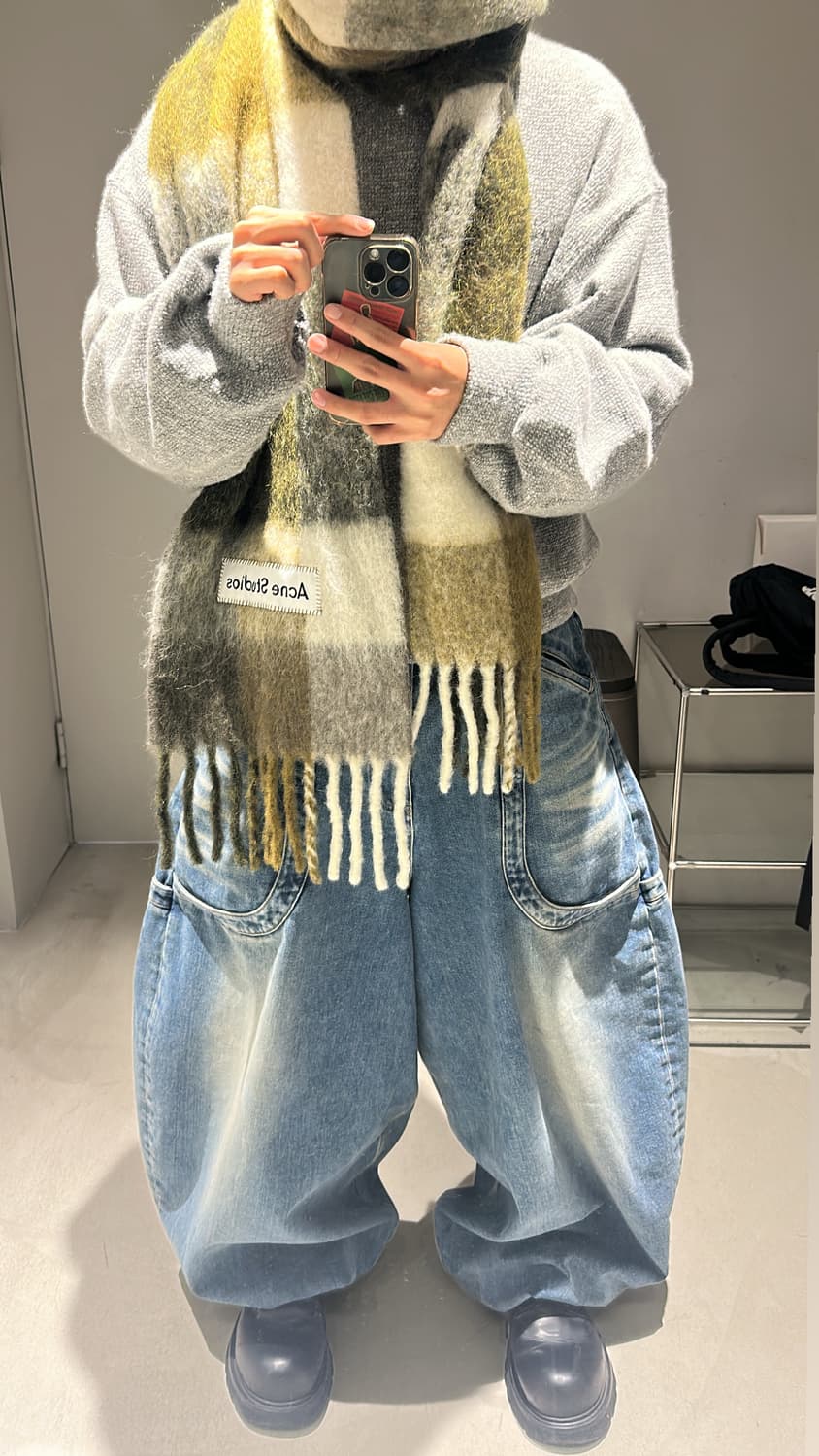 아크네스튜디오 모헤어 머플러 상품이미지2