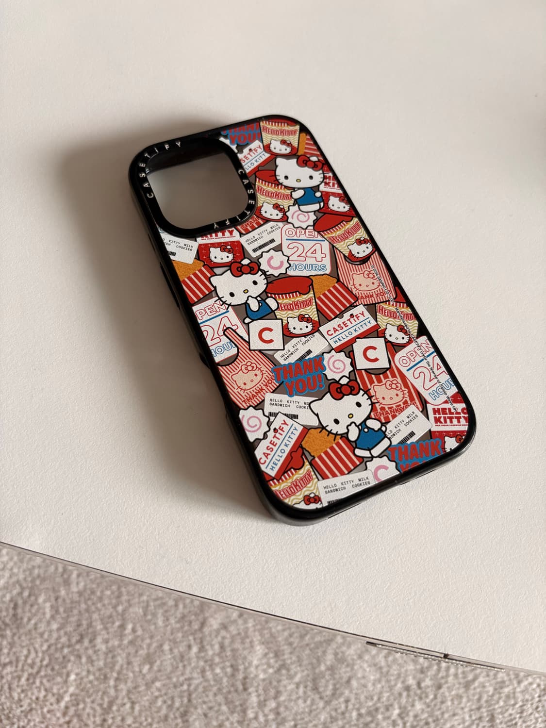 케이스티파이 헬로키티 케이스 16 상품이미지1