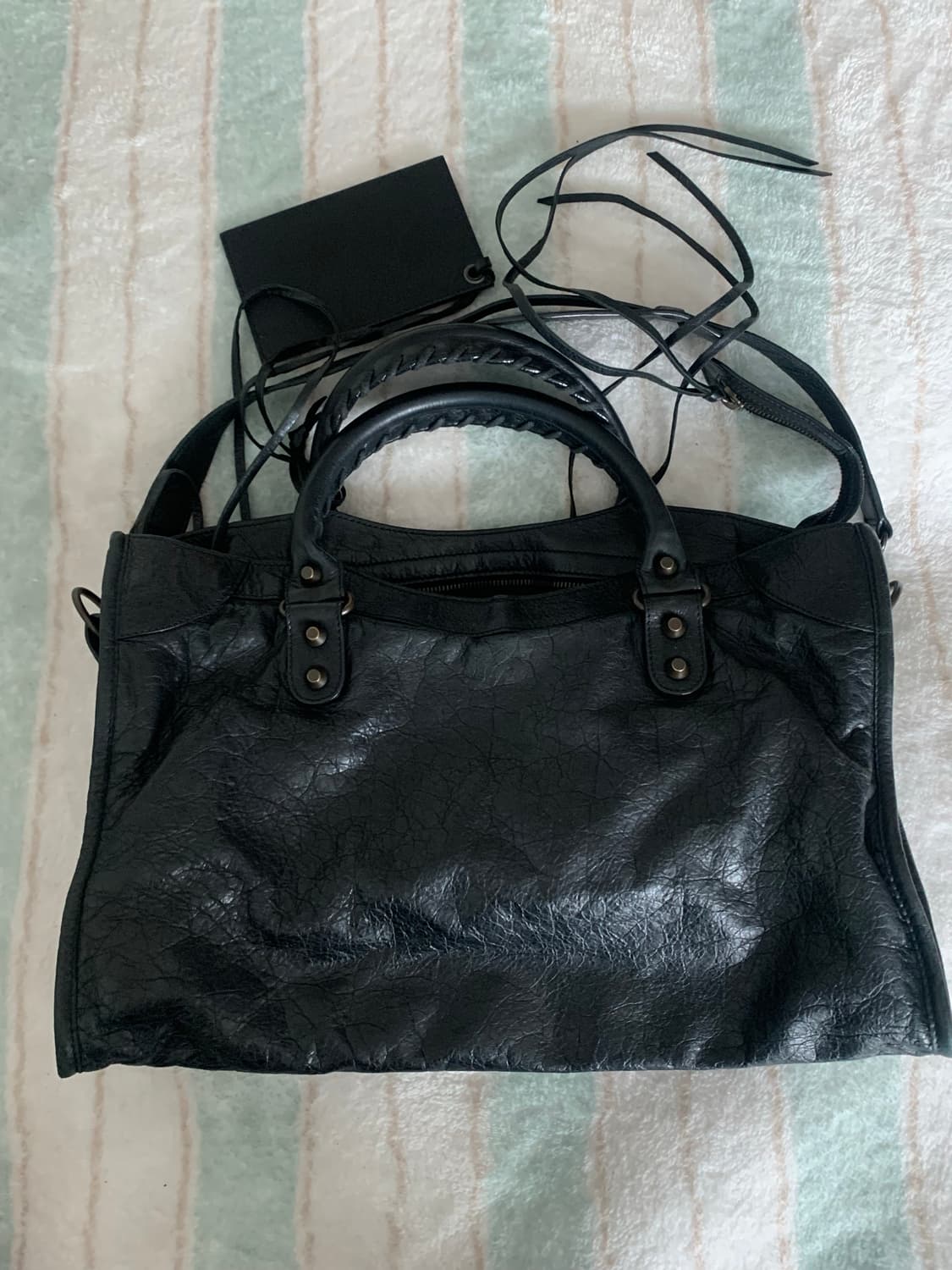 발렌시아가 시티백 모터백 미듐 정품 블랙  상품이미지8