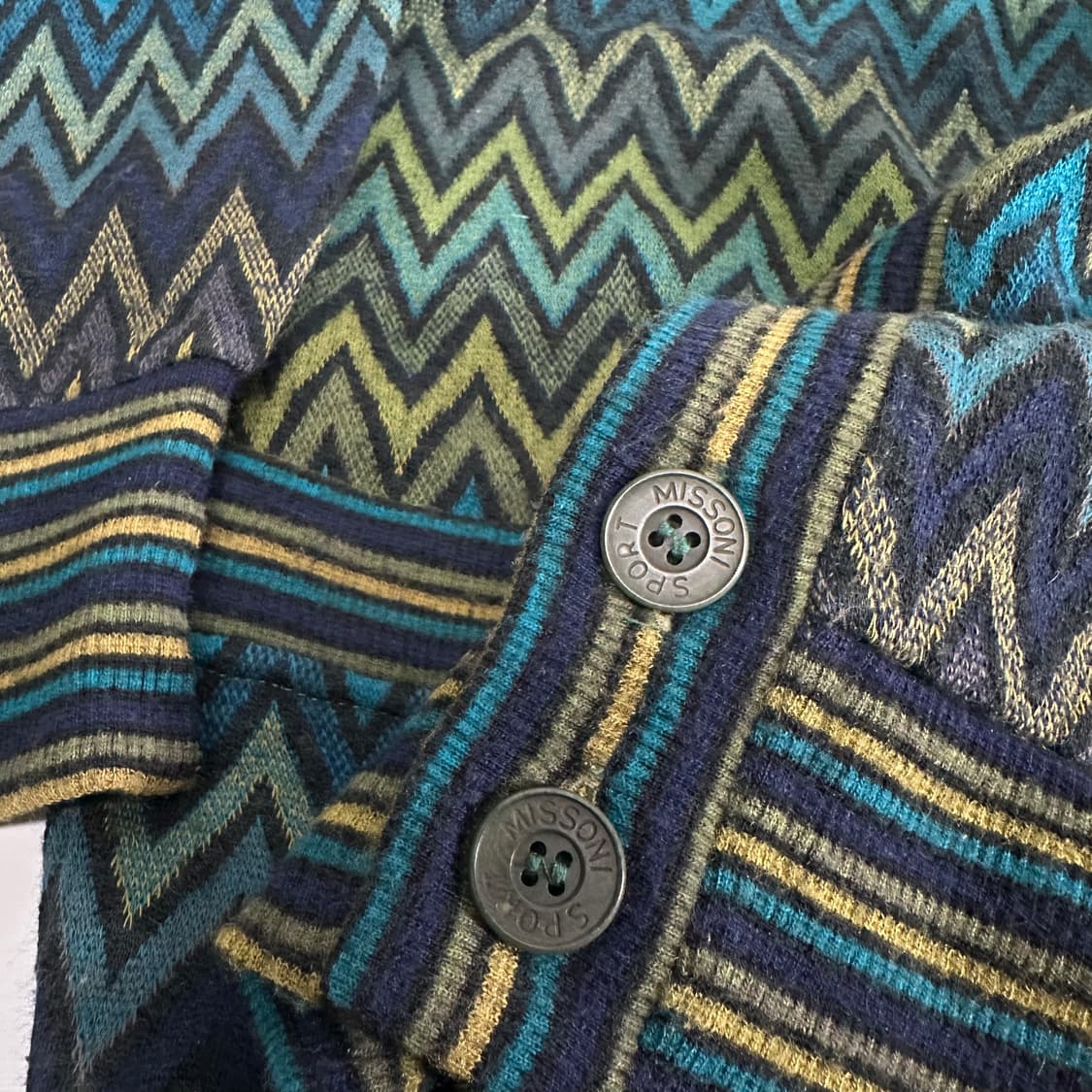 100 미쏘니 스포츠 멀티컬러 패턴 가디건 상품이미지5