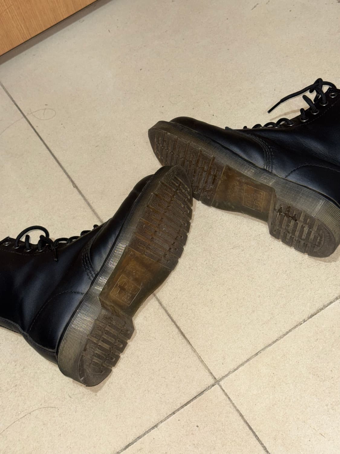 닥터마틴 1460 8홀 나파 무광 블랙 부츠 230 상품이미지6