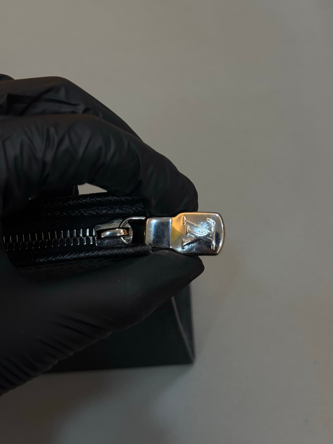 루이비통 타이가 포쉐트 보야주 클러치 상품이미지5