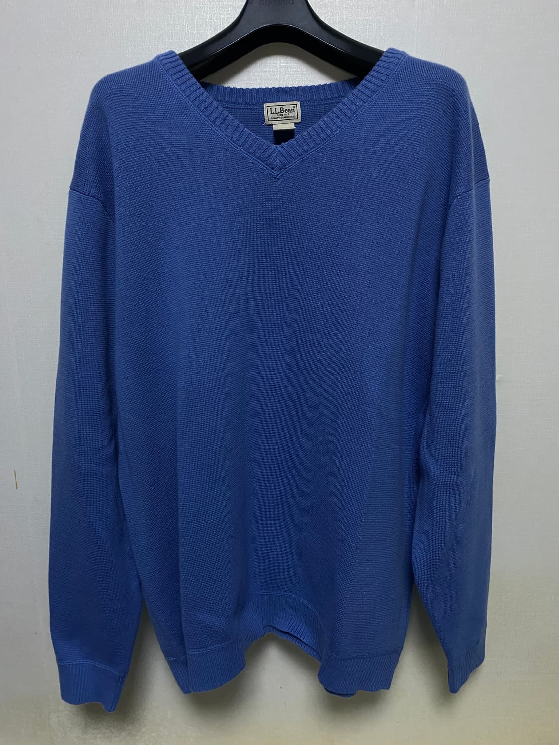 엘엘빈 브이넥 니트 상품이미지1