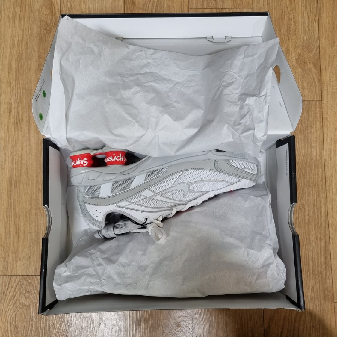 [260] 나이키x슈프림 샥스라이드2 화이트 상품이미지4