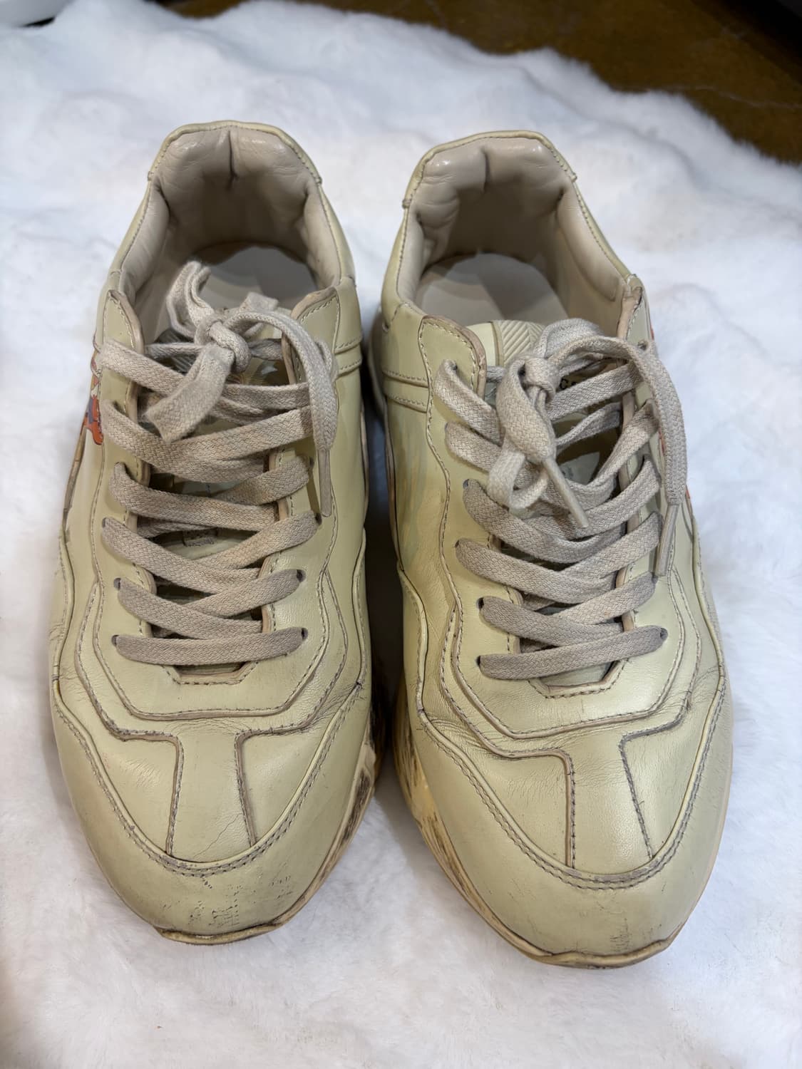 구찌 아이보리 레더 운동화 상품이미지1