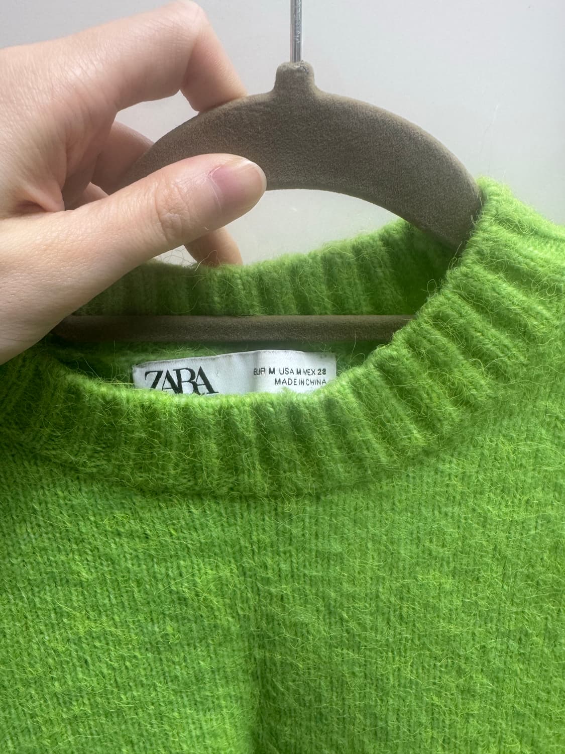자라 연두색 크롭 니트 M 사이즈 상품이미지3
