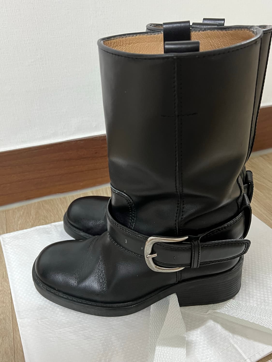 [아카이브앱크]버클 부츠 블랙 240-245 상품이미지5