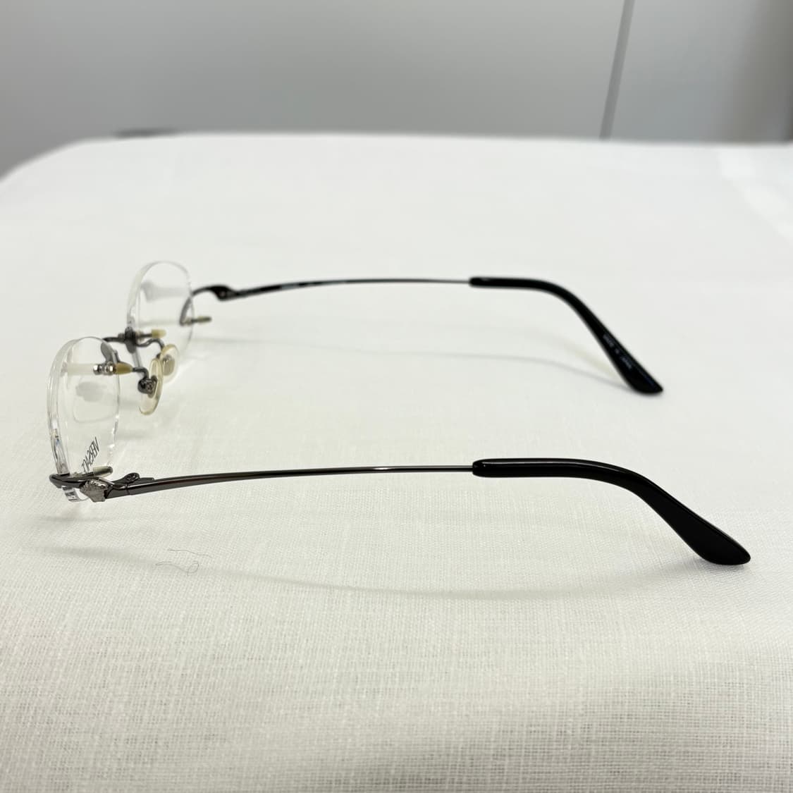 VERSACE 실버그레이 무테 안경 상품이미지4