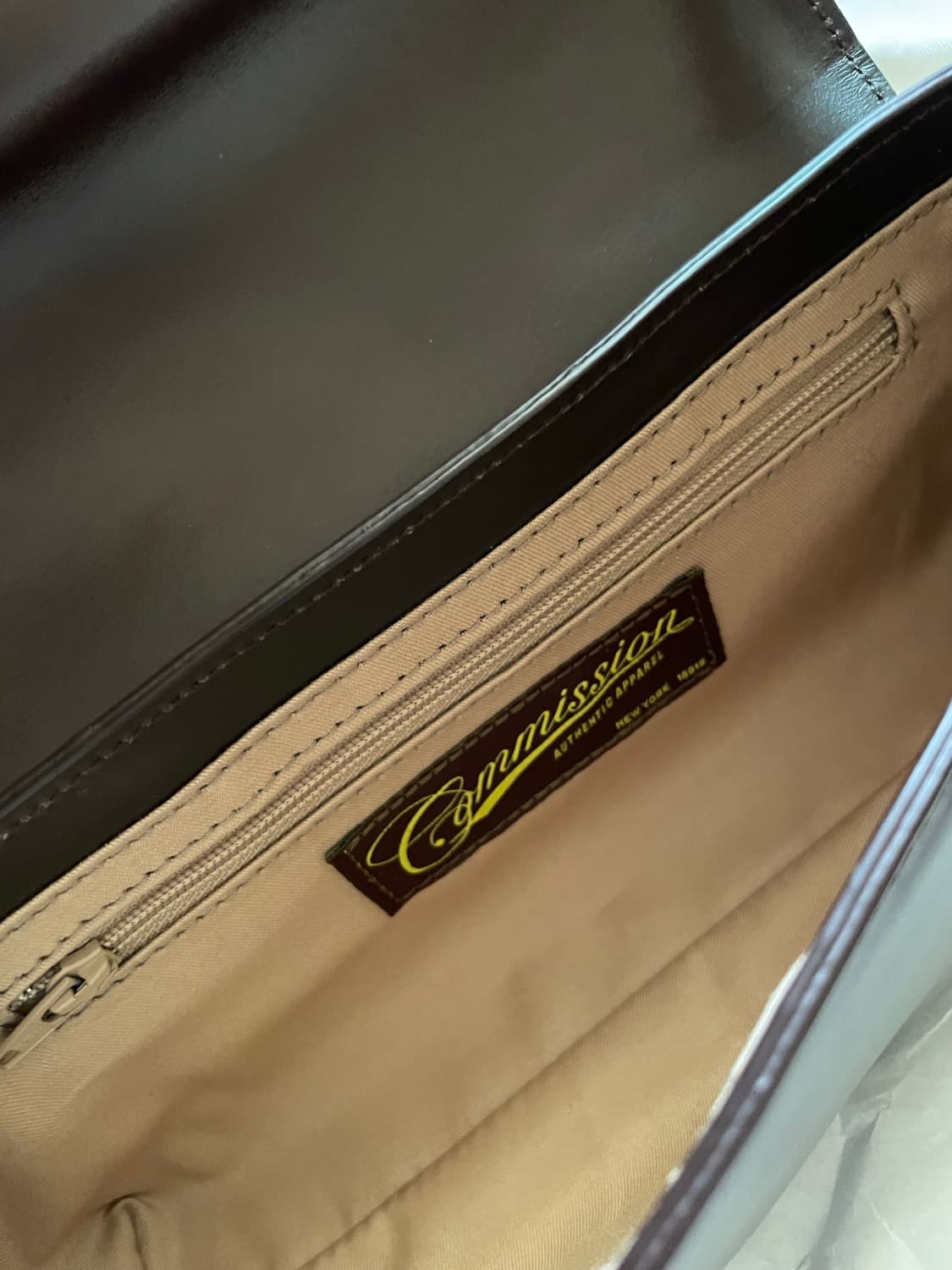 커미션 모토백 상품이미지3