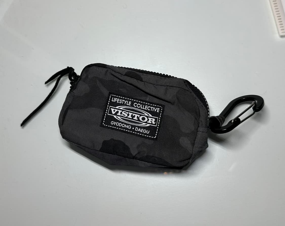 Holiday visitor 카모백 키링 상품이미지1