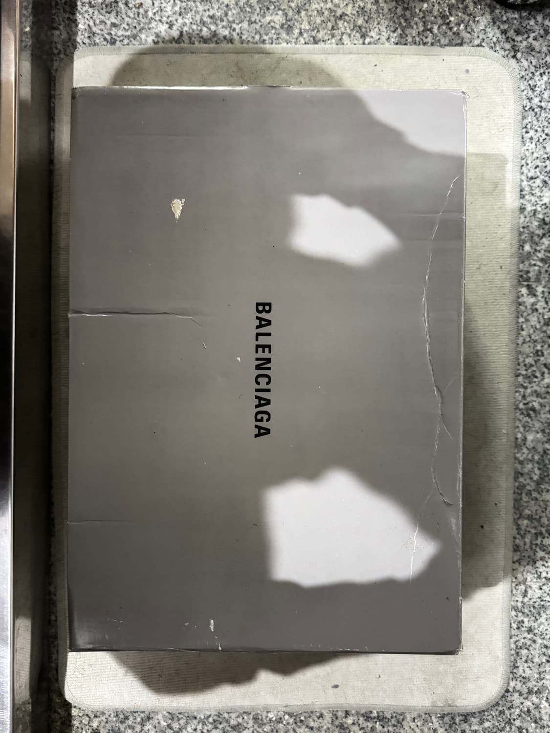 발렌시아가 트리플S 더티블랙 43 상품이미지1