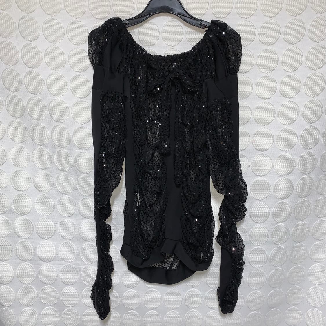 비비안 웨스트우드 스팽글 시스루 메시 배색 롱슬리브 상품이미지3