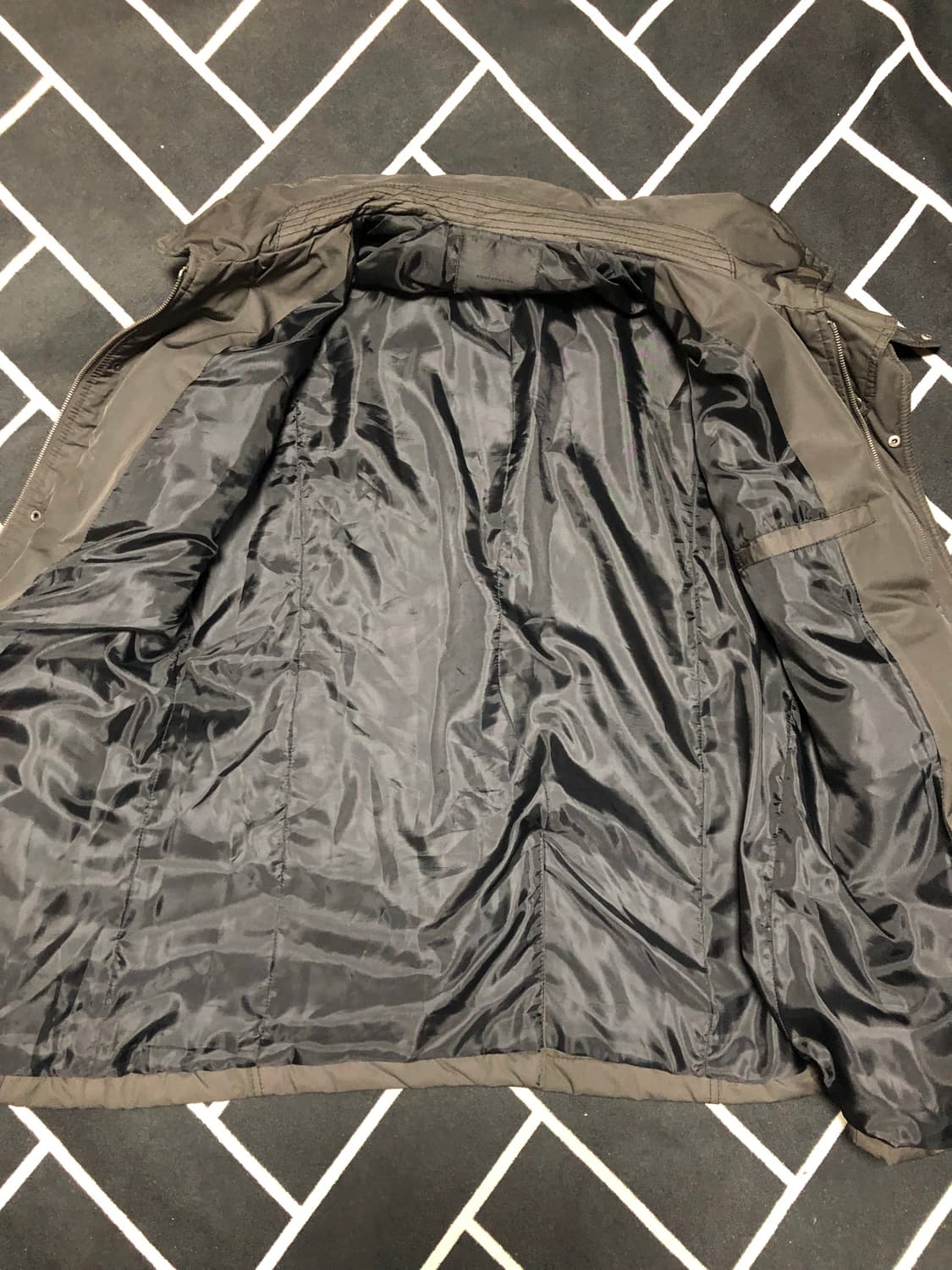 타임옴므 퀄팅 트랜치코트 / 몽클레어 스톤아일랜드 프라다 구찌 톰포드 상품이미지6