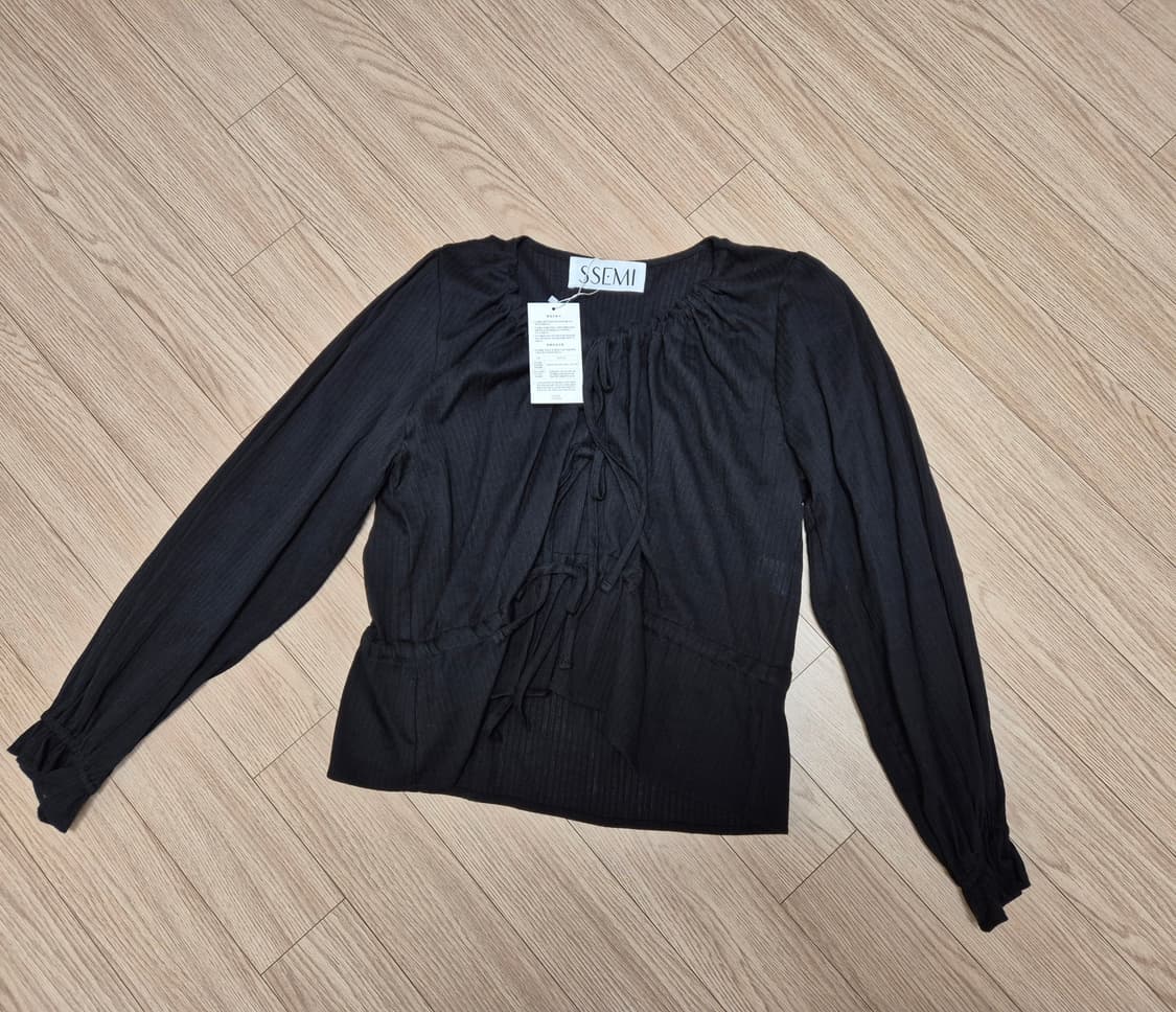 (새상품) SSEMI 세미 블라우스 블랙 상품이미지3