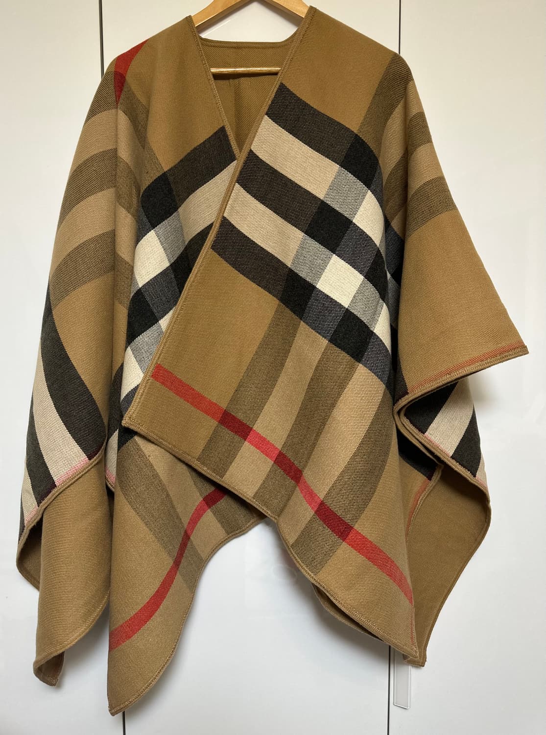 버버리 브라운 체크 캐시미어100케이프 상품이미지5