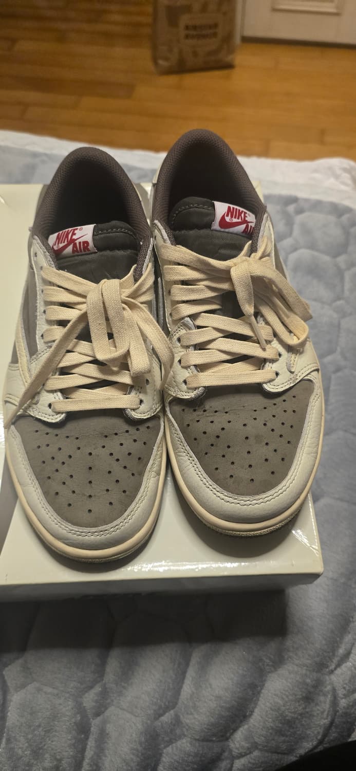 조던 트래비스 스캇 리버스모카 250 상품이미지3