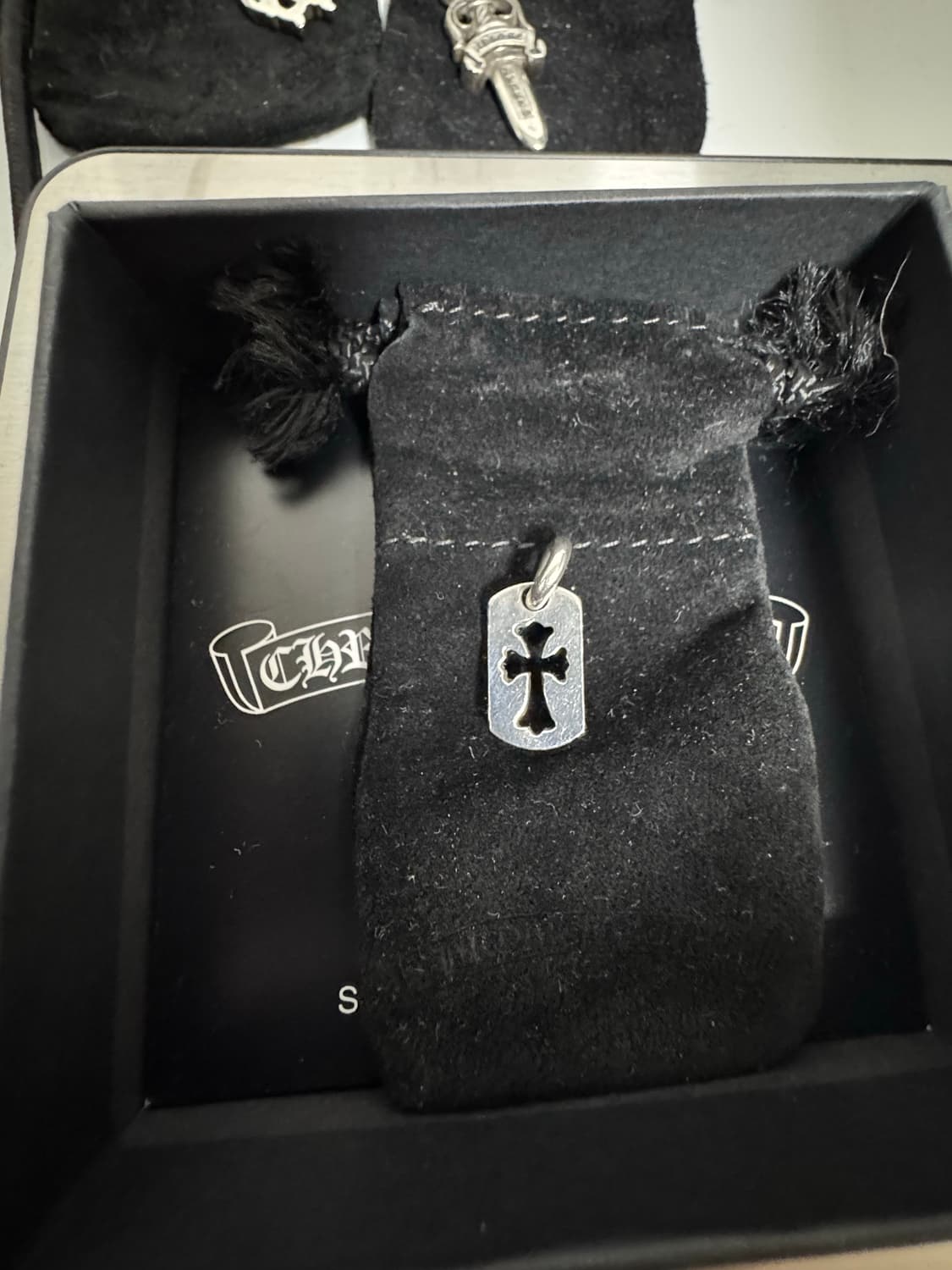 크롬하츠 타이니 컷아웃 도그택 상품이미지1