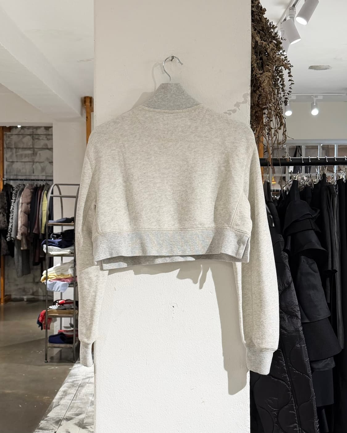 티 바이 알렉산더 왕 라이트 그레이 하이넥 크롭 스웻셔츠 상품이미지6