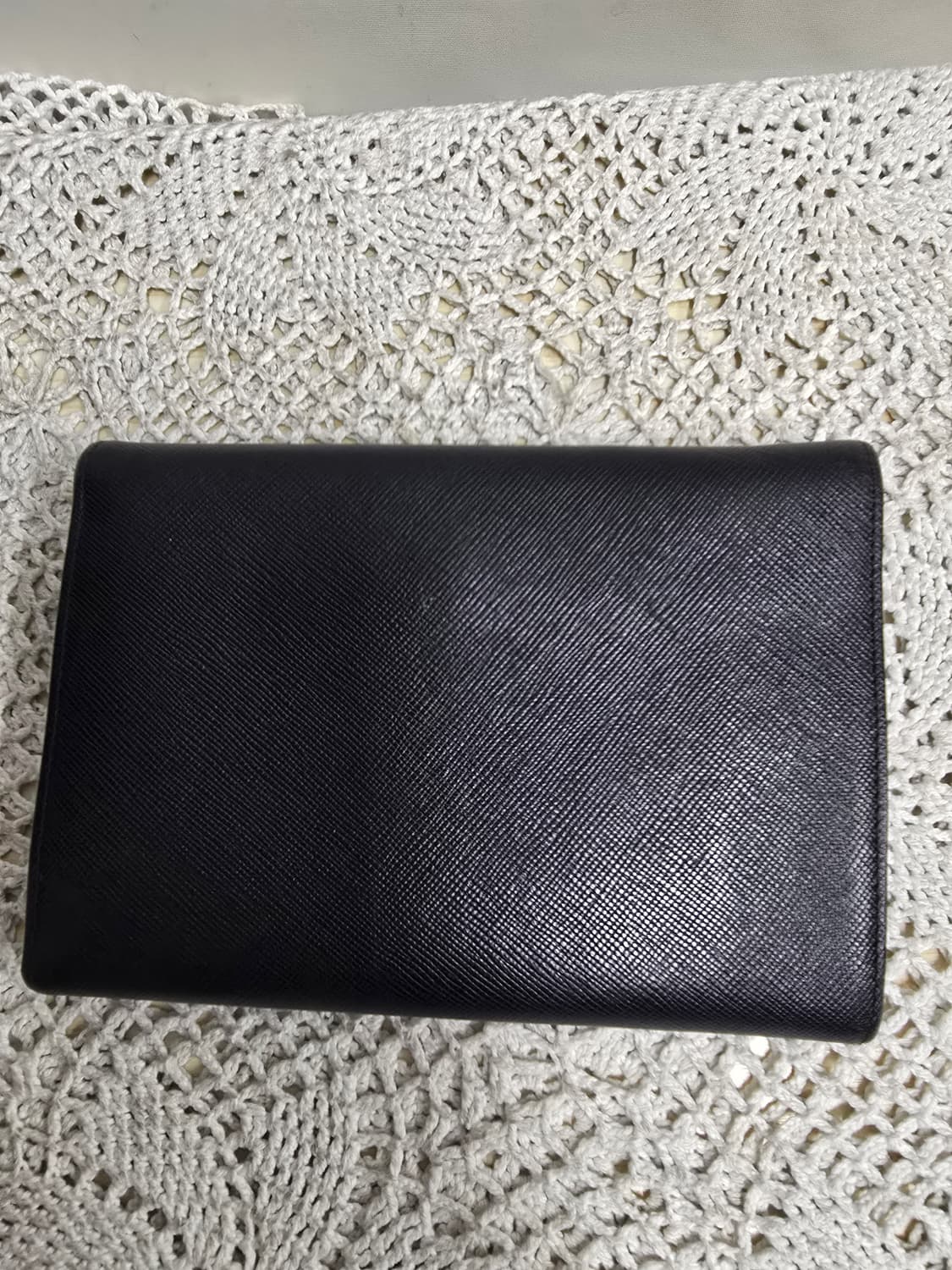 프라다 트라이폴드 월렛 사피아노 가죽 중지갑 상품이미지2