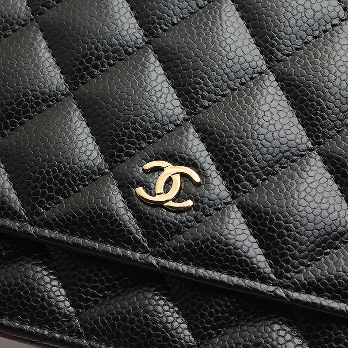 샤넬 WOC 블랙 캐비어 금장 미니 크로스 (내장칩) 상품이미지6