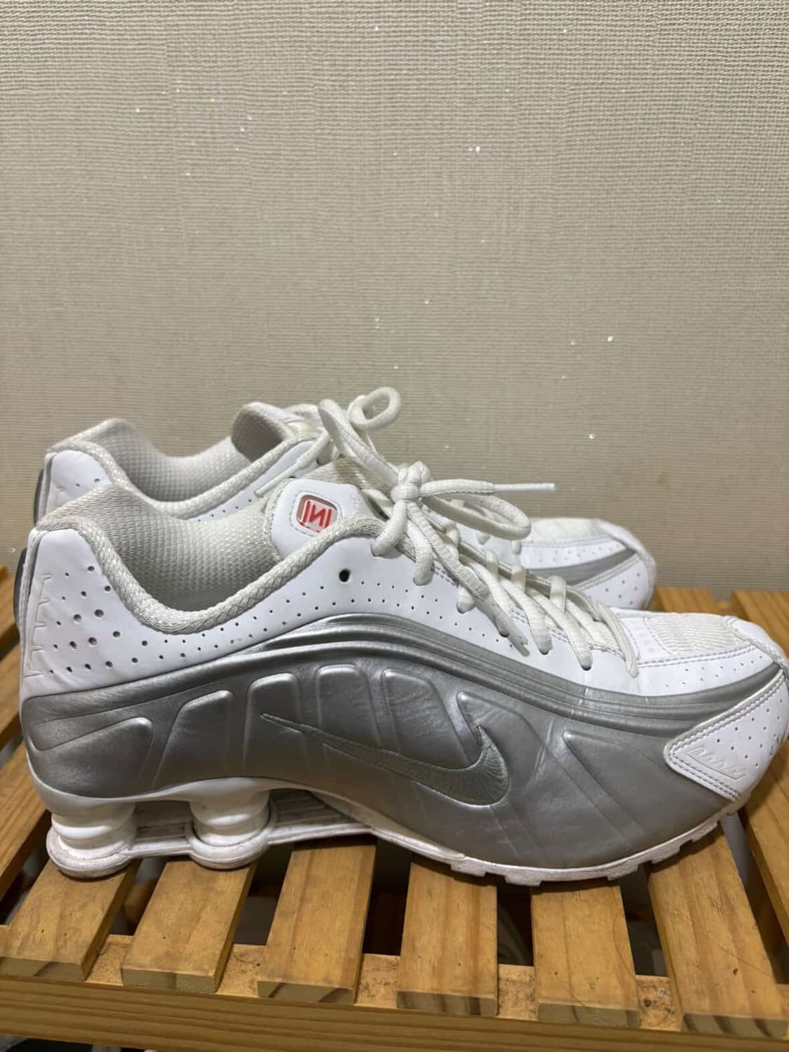 나이키 샥스 r4 상품이미지1