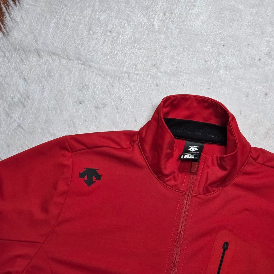 데상트 레드 져지 상품이미지2