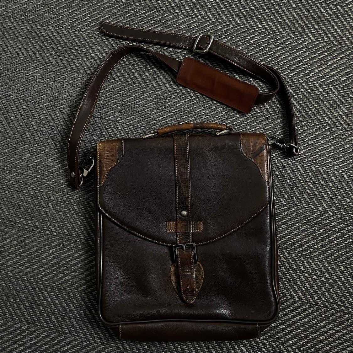 esquire 아카이브 브라운 레더 크로스백y 4005 상품이미지2