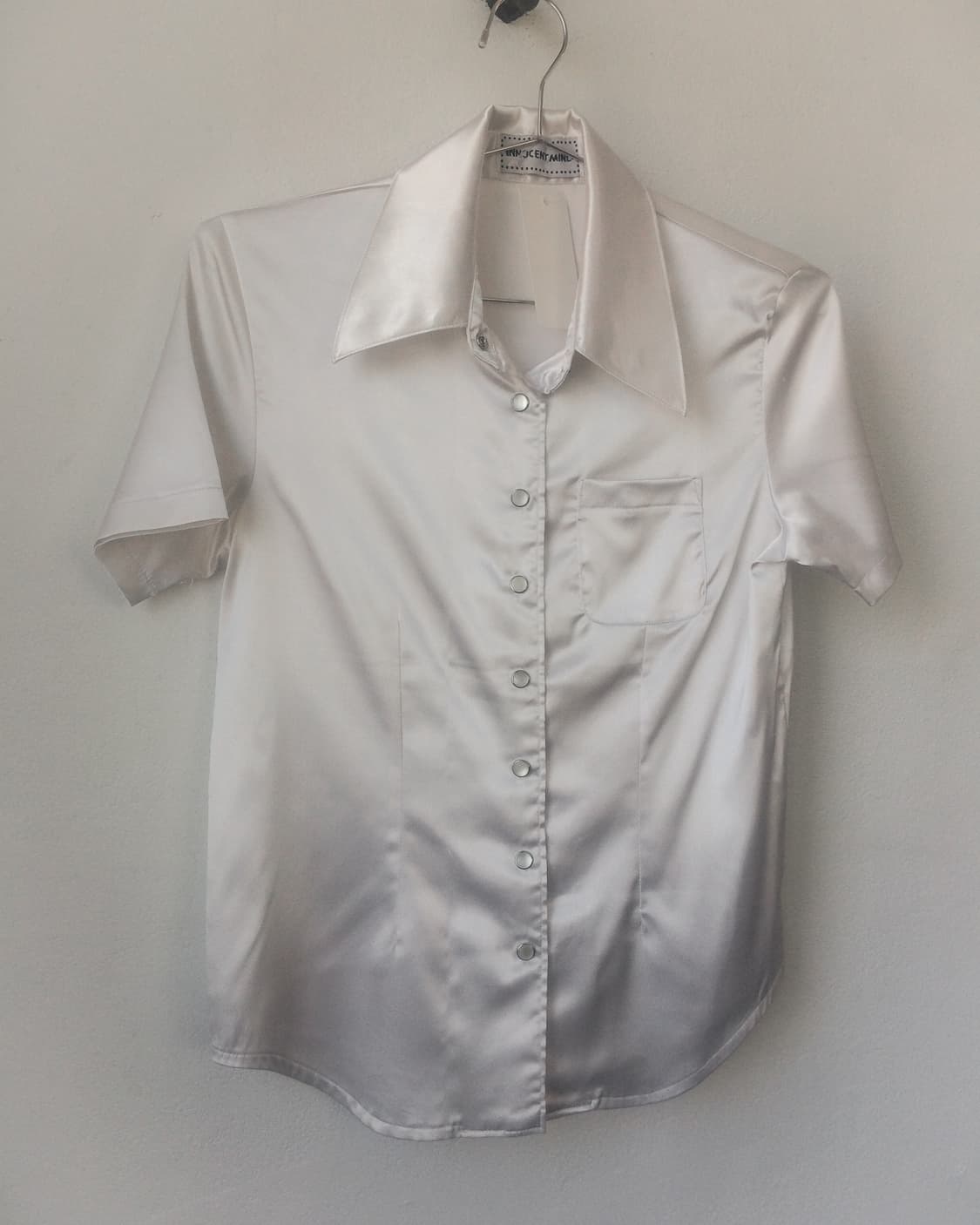 Glossy sliver mood shirt 상품이미지3