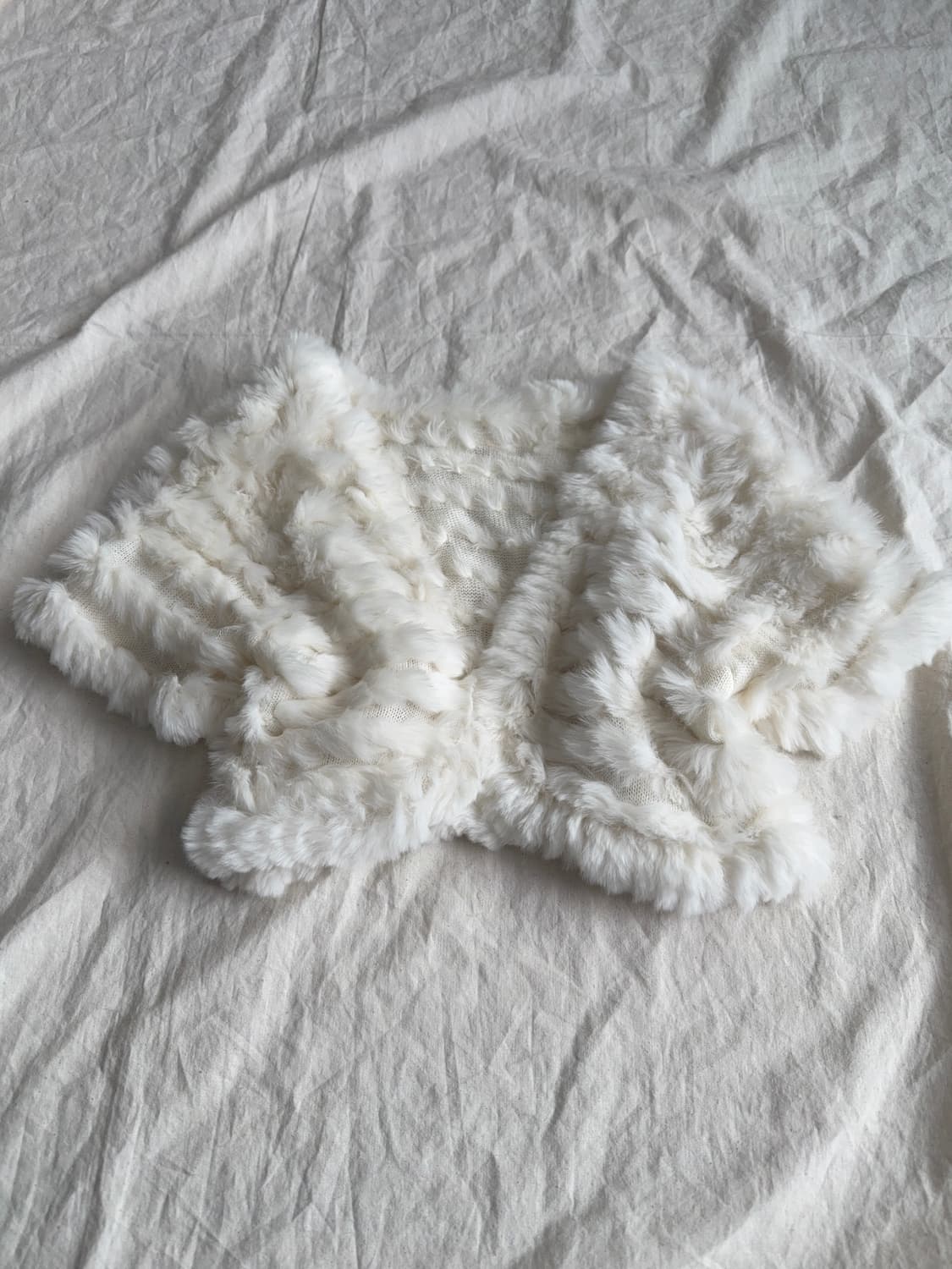 러블리 폭닥 아이보리베이지 래빗퍼 볼레로 상품이미지1