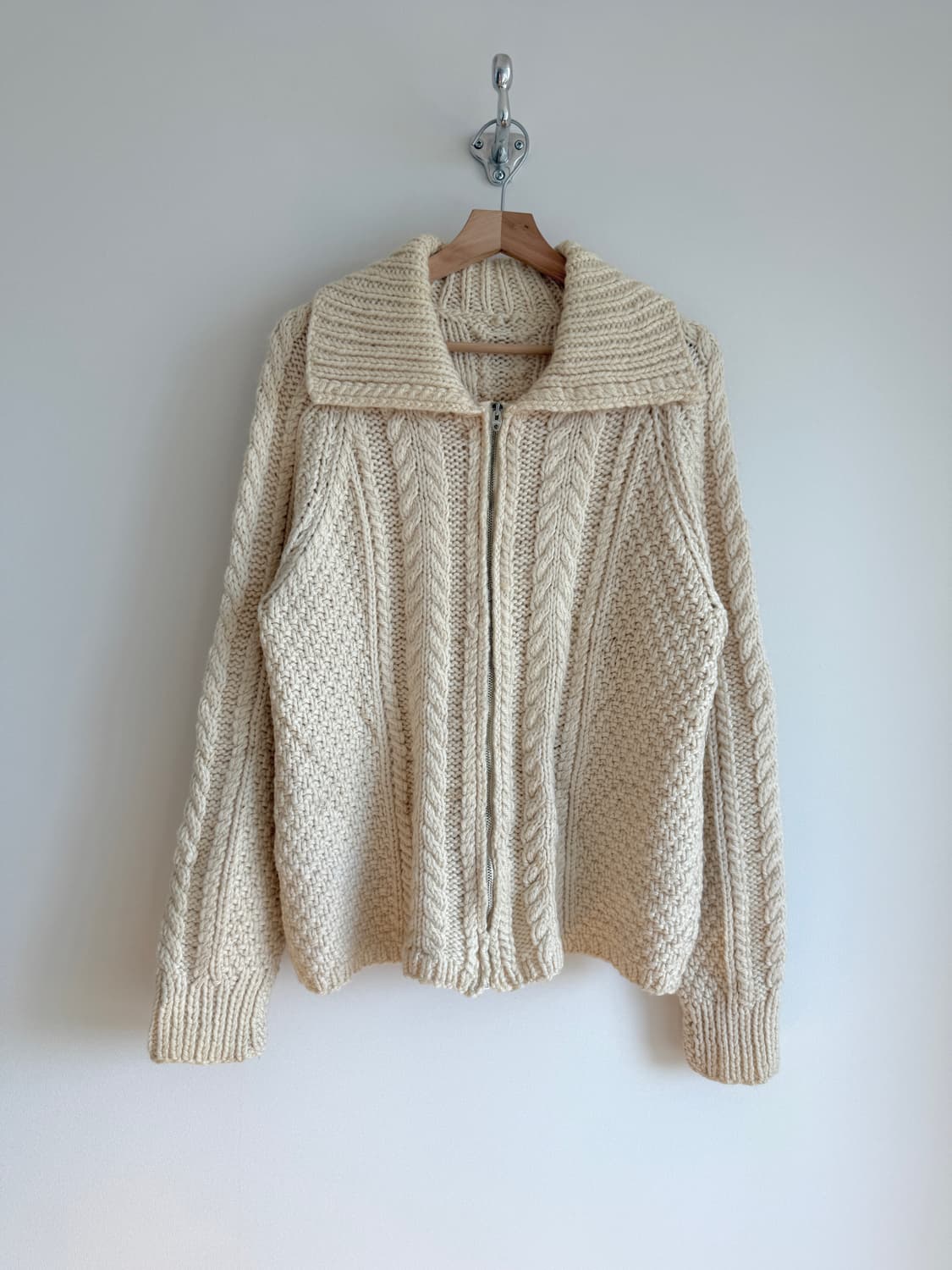 LIGHTNING ZIP 핸드메이드 집업니트 상품이미지1