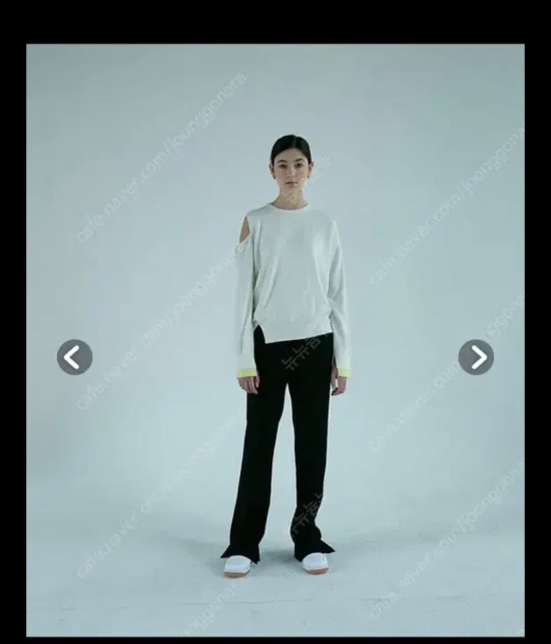 던스트 루나 스웨터 숄더 트임 니트 긴팔티셔츠 (오마이걸 아린 착용) 상품이미지3