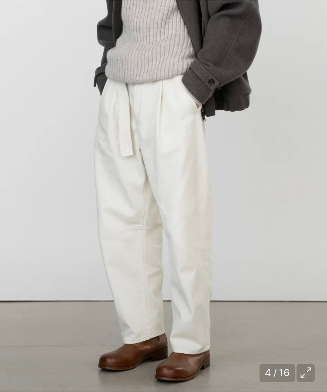 인사일런스 커브드 플리츠 데님 팬츠 EXTRA WHITE 상품이미지3