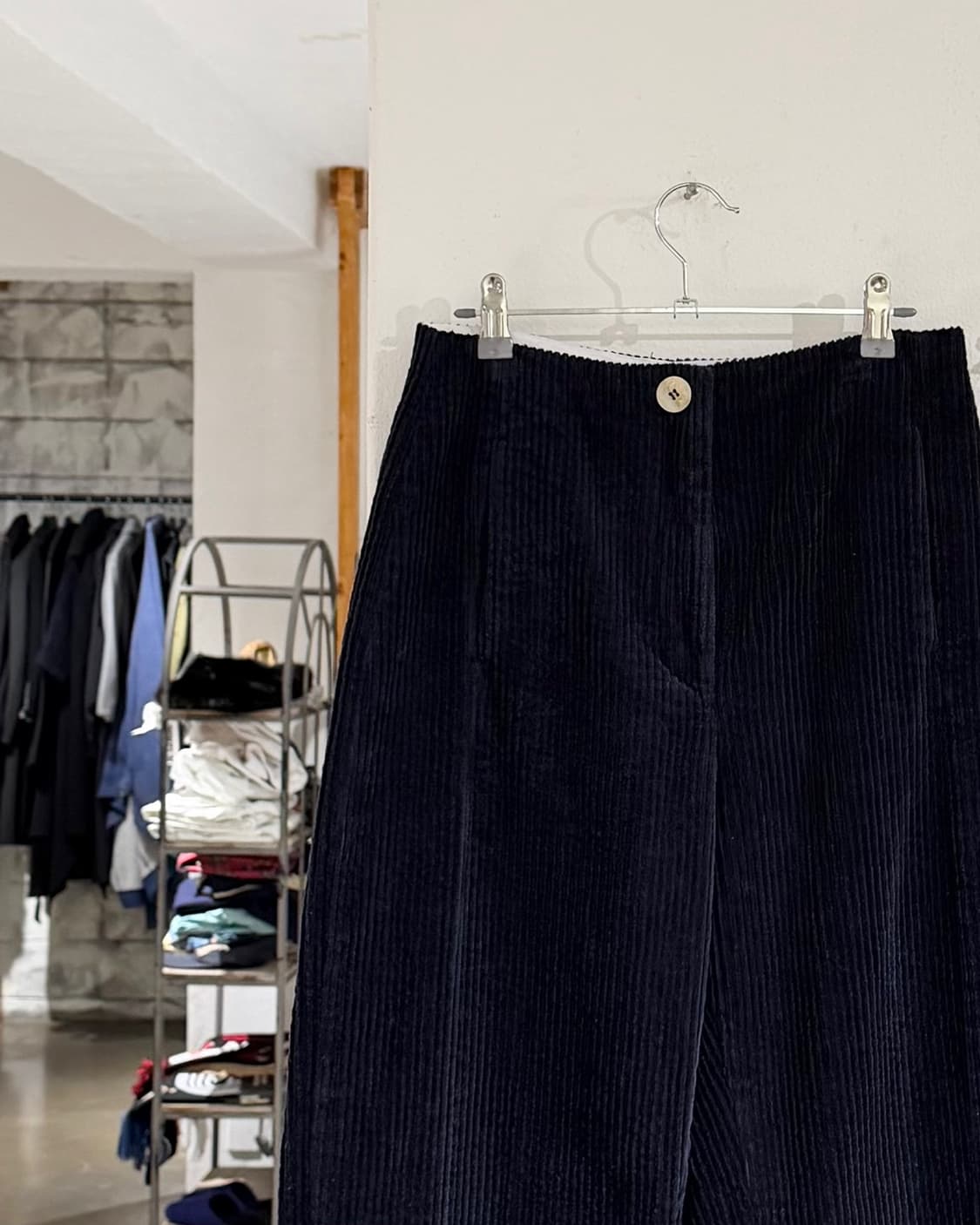 가니 네이비 오가닉코튼 코듀로이 테이퍼드 팬츠 상품이미지4