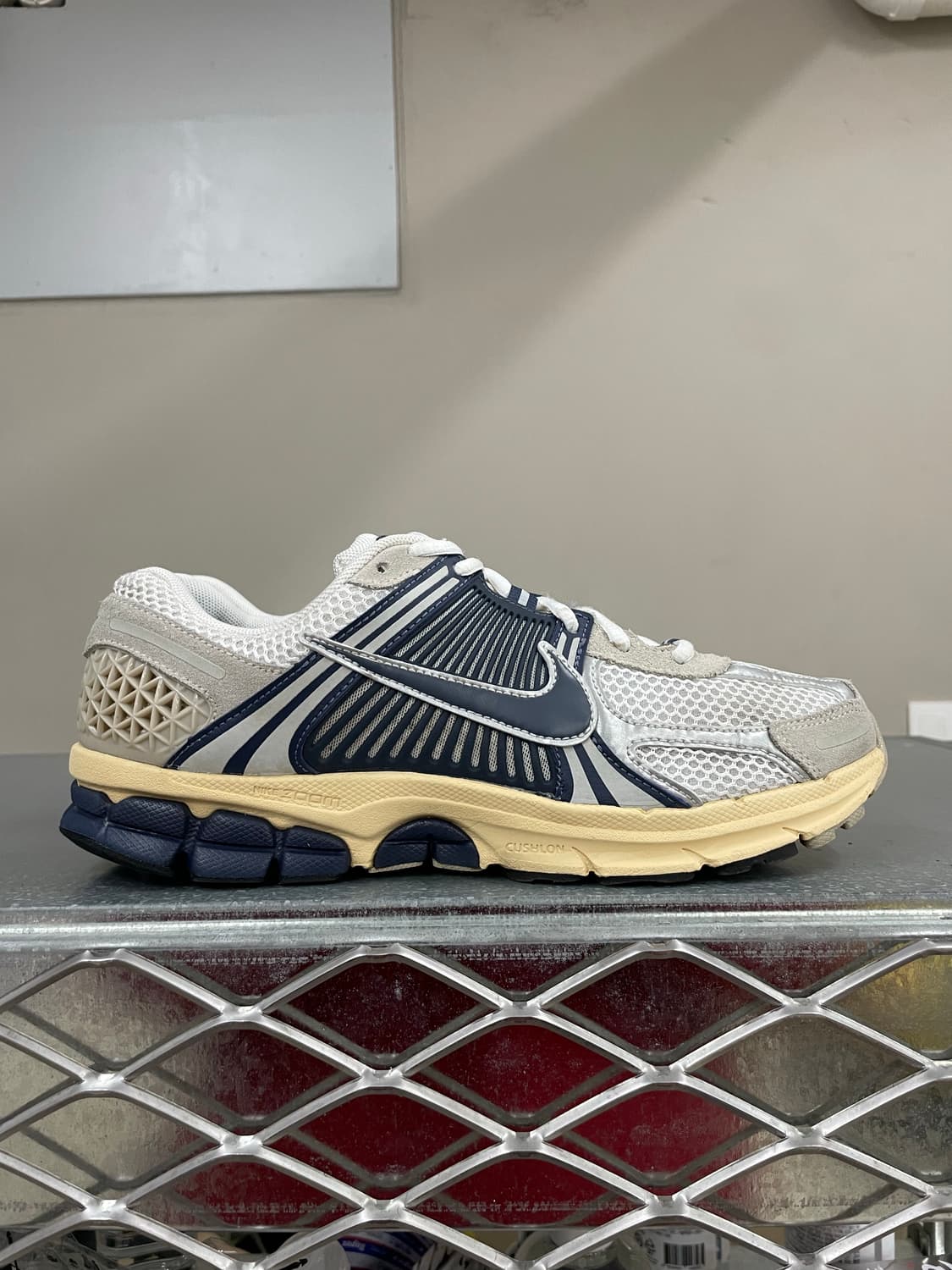 나이키 줌 보메로 5 화이트 썬더 블루 265 상품이미지4