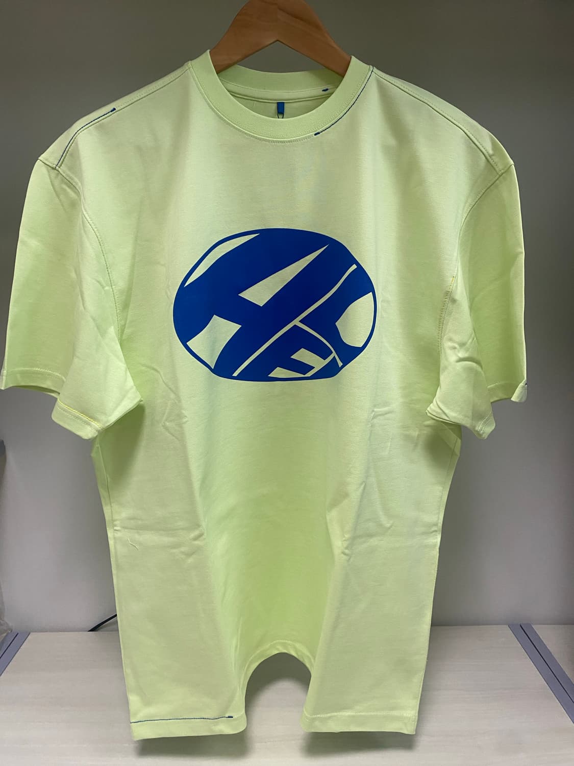 (새상품) 아더에러 디스토트 반팔티셔츠 상품이미지1