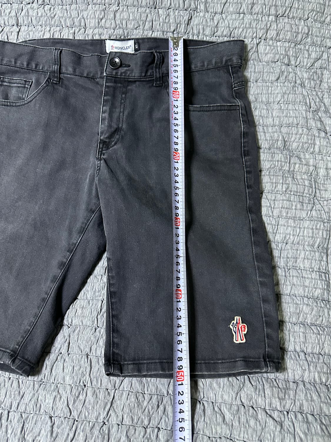 몽클레어 남성 블랙 데님 반바지 상품이미지4