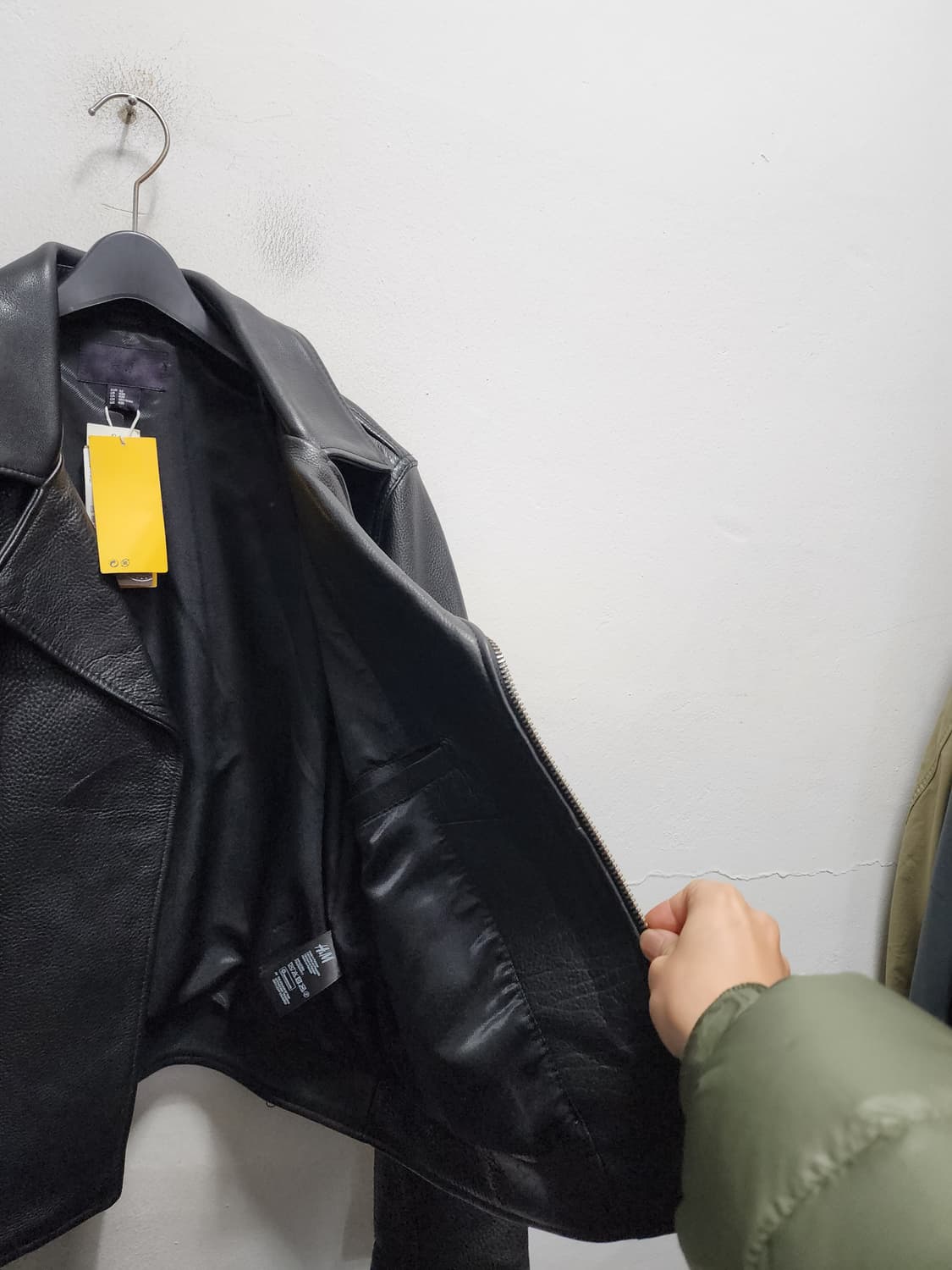 (새상품) H&M 30만원 리얼레더 소가죽 라이더자켓  상품이미지6