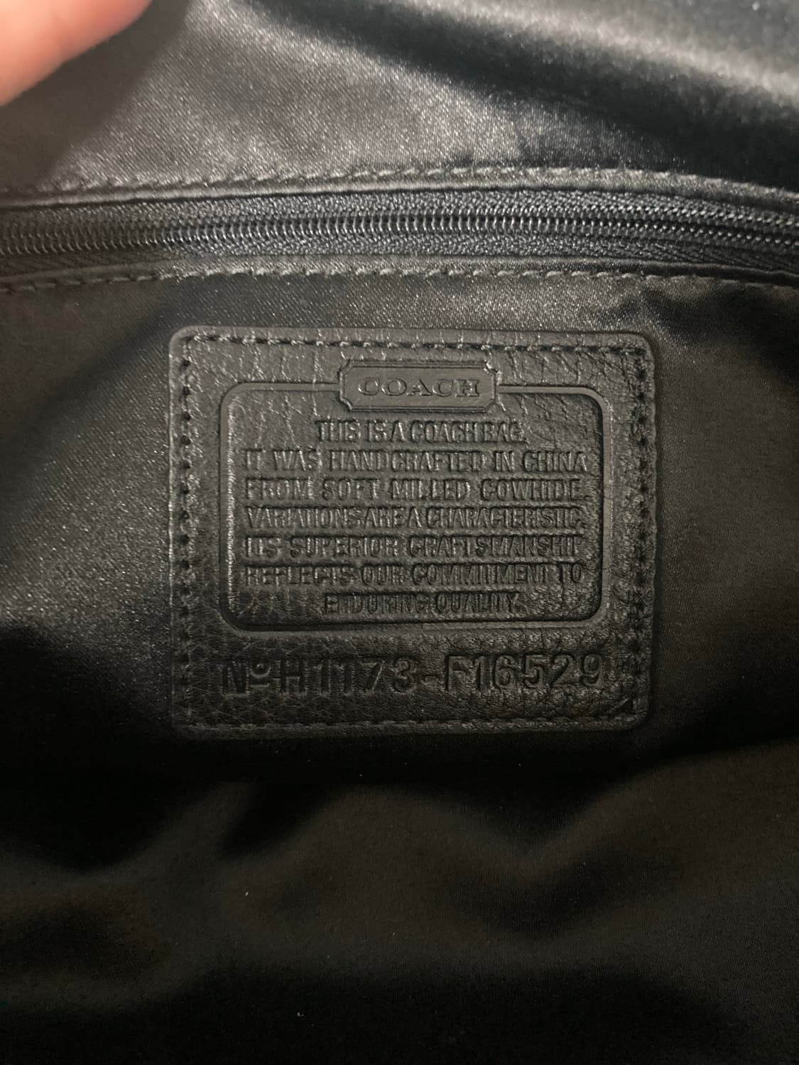코치 블랙 숄더백 상품이미지3