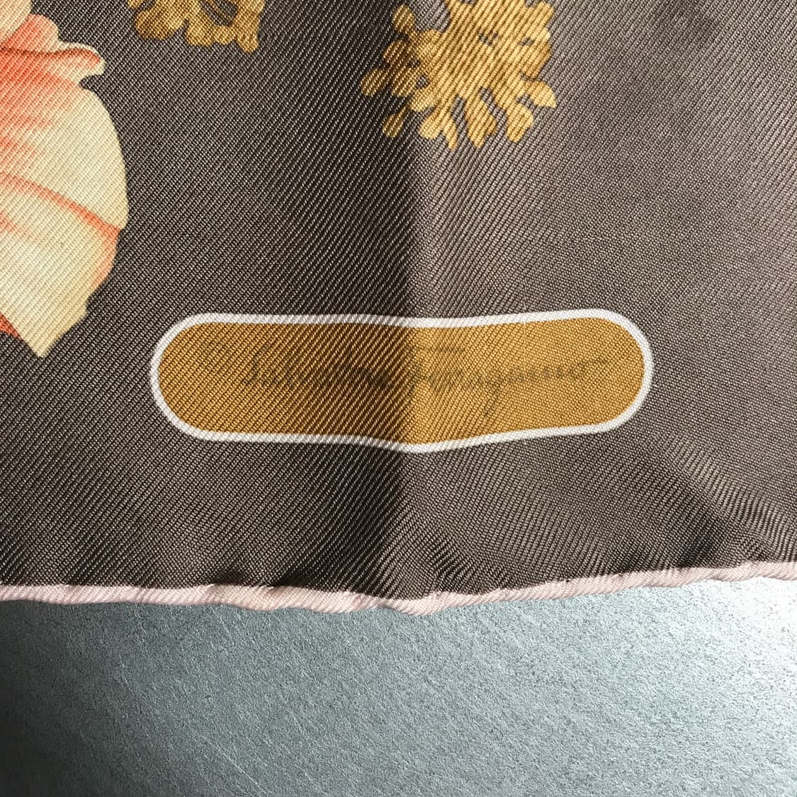 페레가모 실크 스카프 상품이미지4