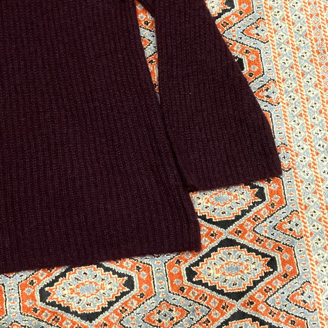 코스 버건디 반폴라 니트 여성S  상품이미지2