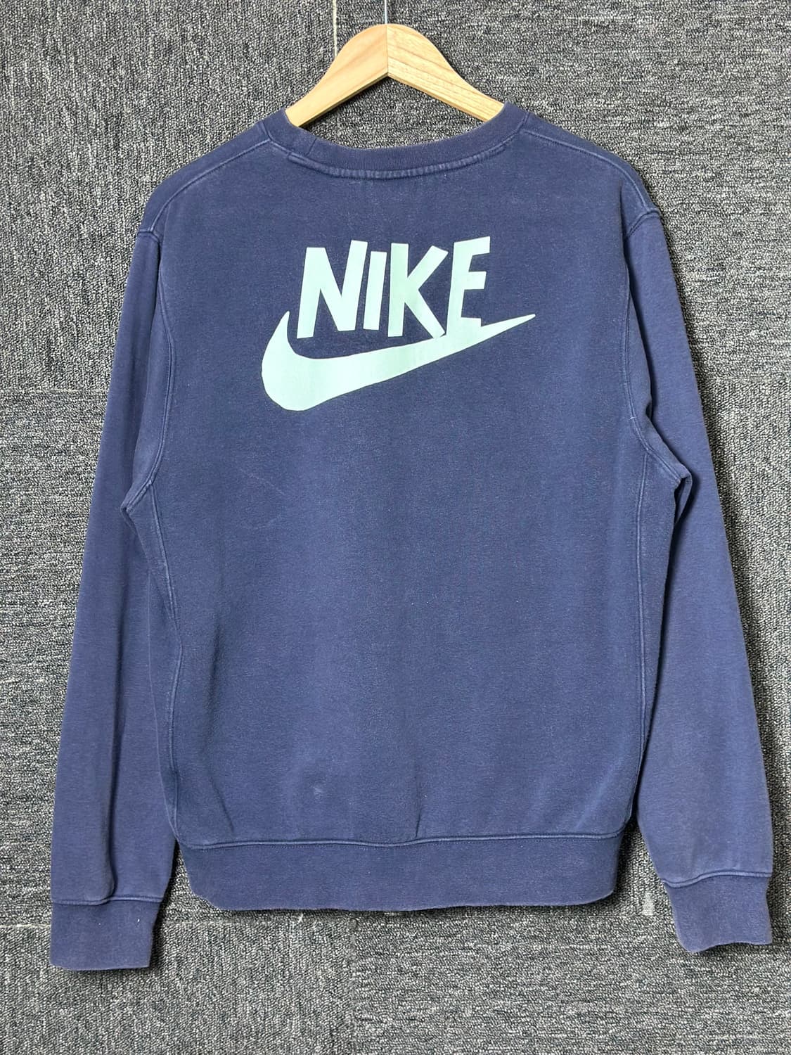 나이키 네이비 맨투맨 M 상품이미지1