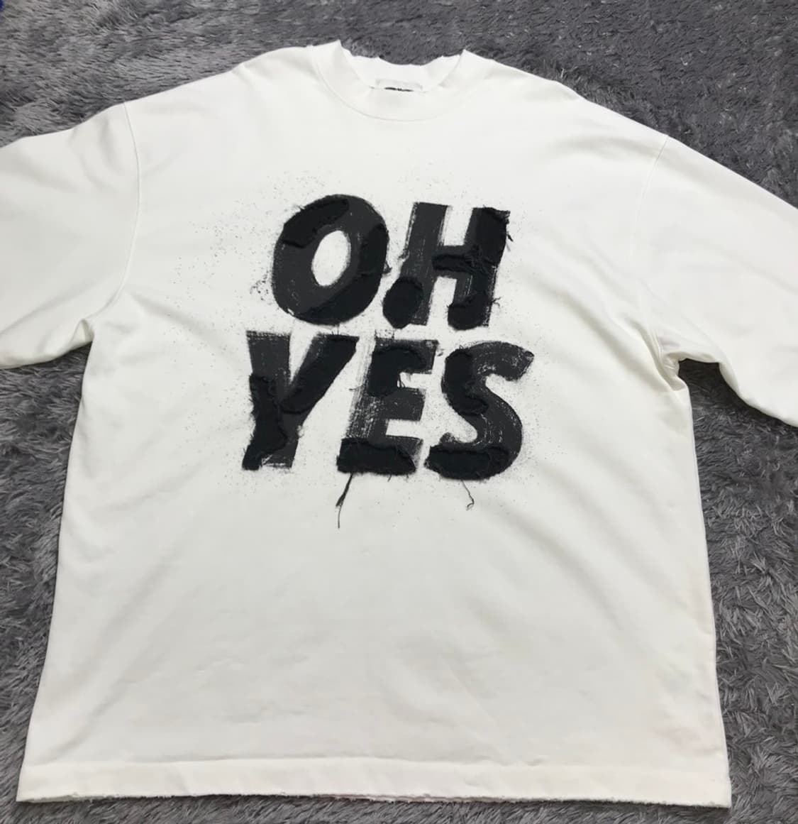 [[F, A급] 뱀파이어 위켄드'OH YES' 데미지 롱슬리브@566 상품이미지1