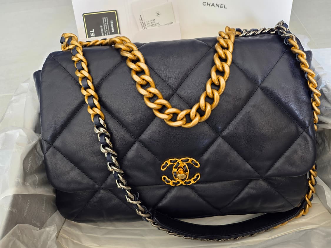 샤넬 19백 맥시사이즈 상품이미지1