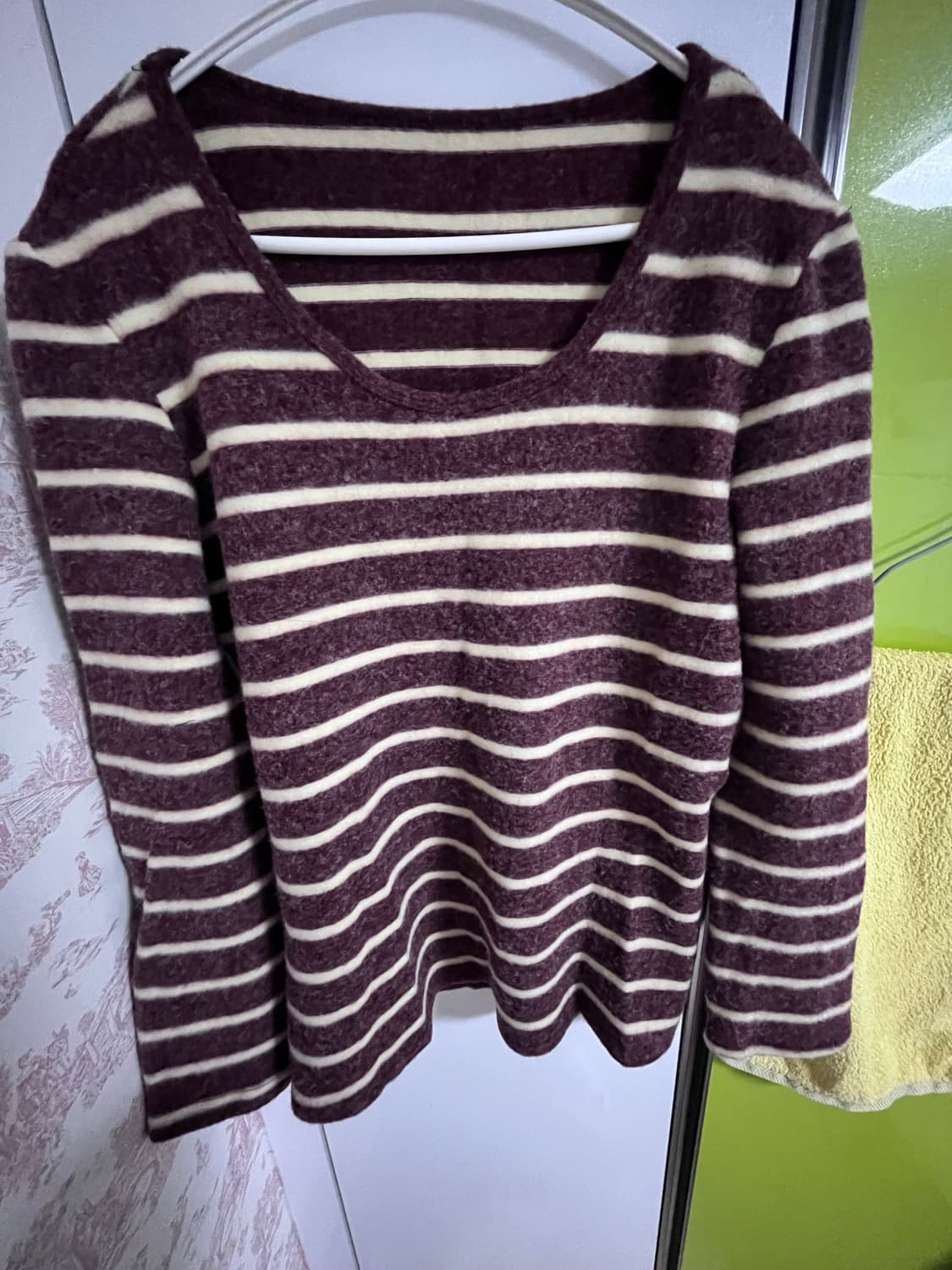 버건디 니트 상품이미지1