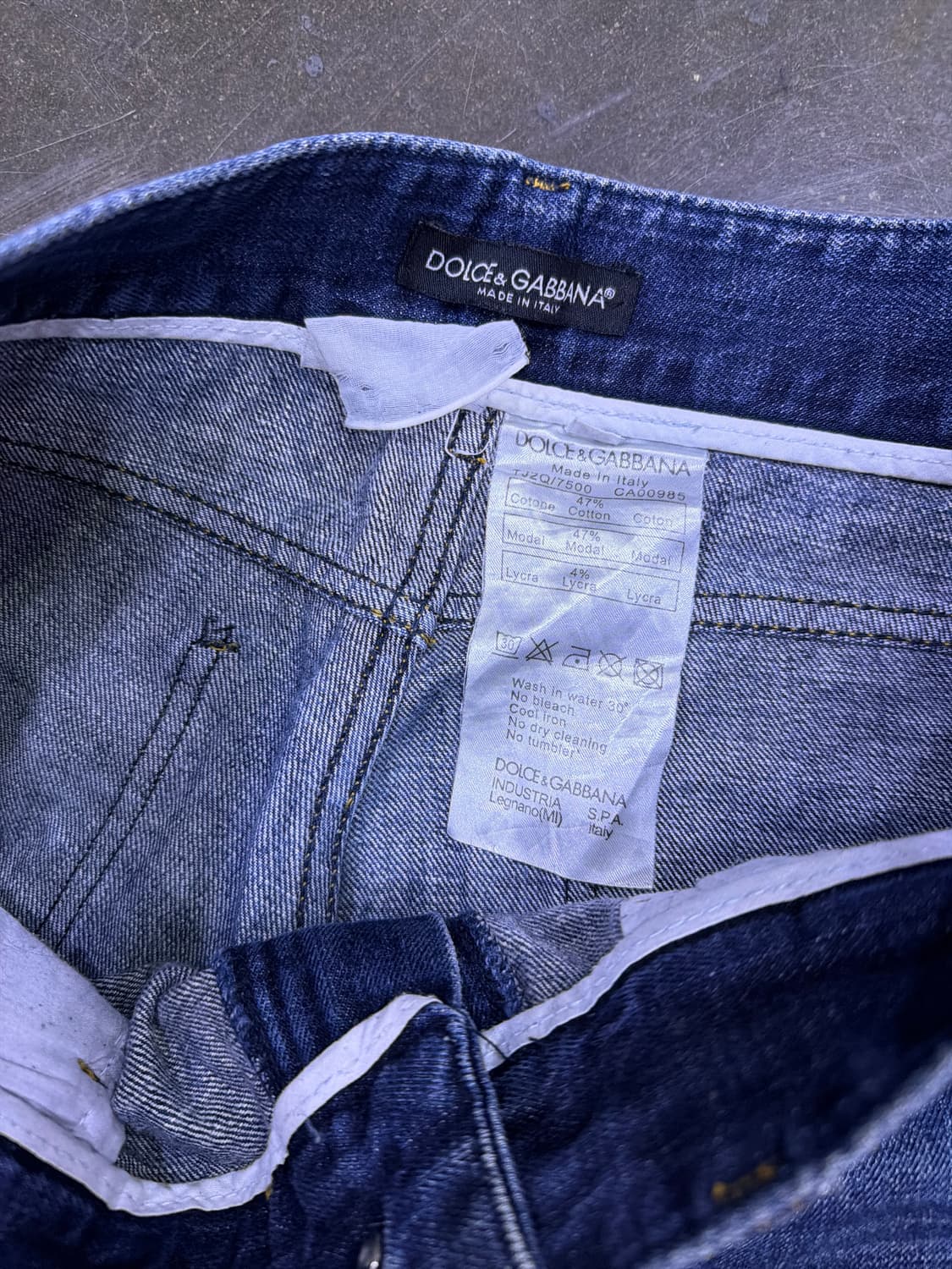 돌체앤가바나 중청 워싱 디테일 슬림 스트레이트핏 데님팬츠 48 상품이미지9