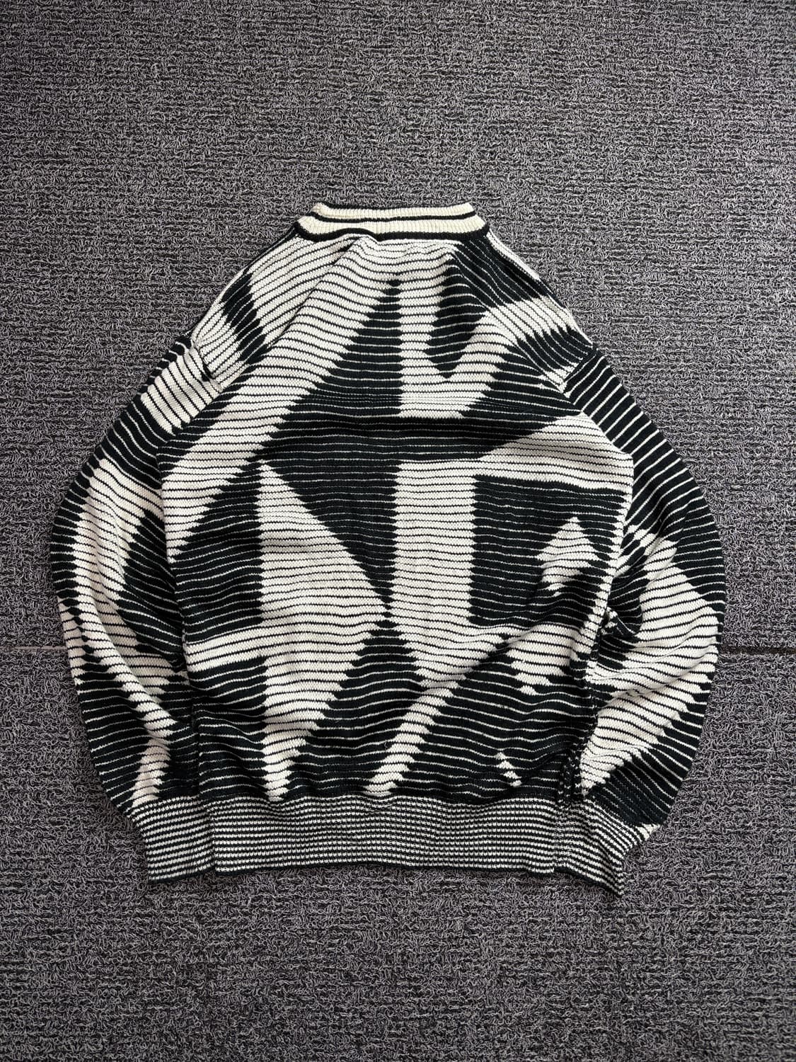 OAKTON 아카이브 빈티지 패턴 박시핏 스웨터 2130 상품이미지4