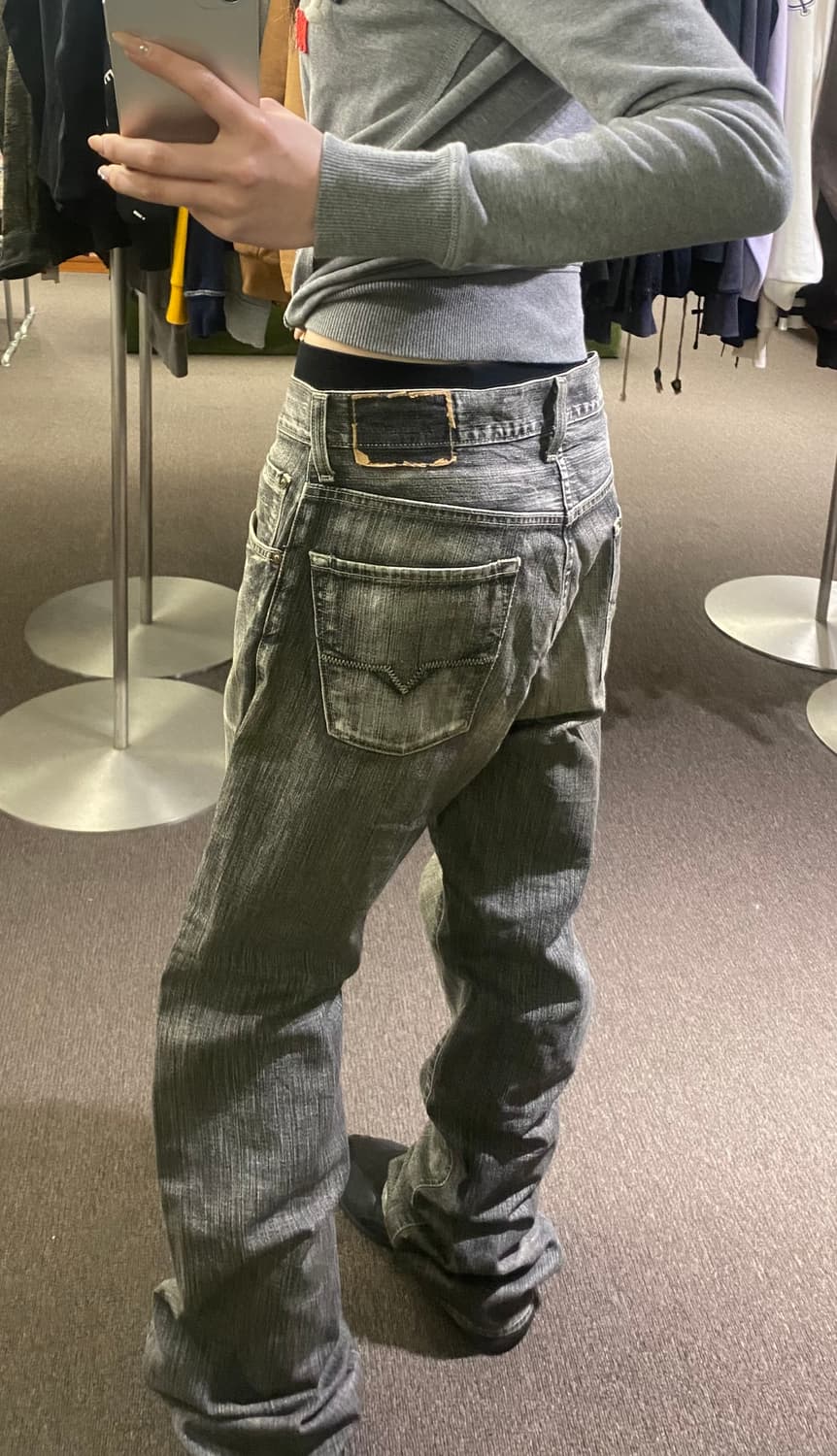 29)GUESS 게스 워싱 스트레이트 데님팬츠 상품이미지1