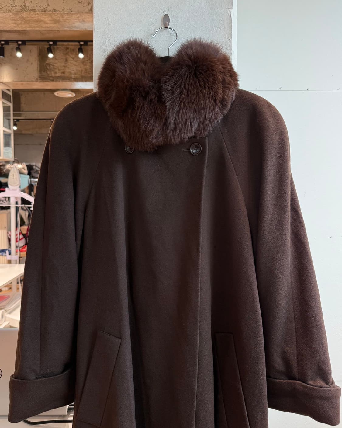 에스카다 브라운 캐시미어혼방 넥카라퍼 코트 상품이미지3